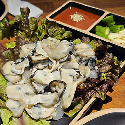 더맛있는족발보쌈 원효로점 대표 사진