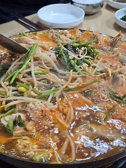 Garaebidaeguppoljjim (가래비대구뽈찜) 1