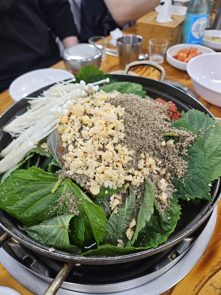 Somunnangamjatang (소문난감자탕) 1