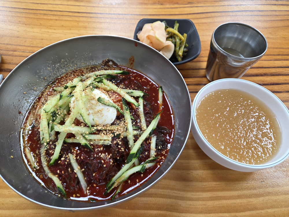 Cheonghakdongnaengmyeon (청학동냉면) 1