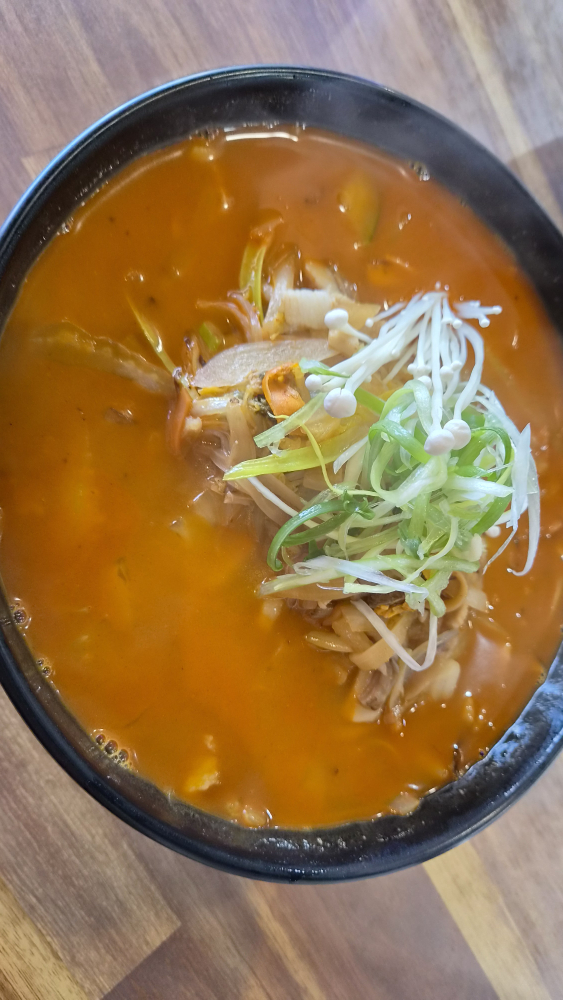 Gayabanjeomjjamppongjip (가야반점짬뽕집) 2
