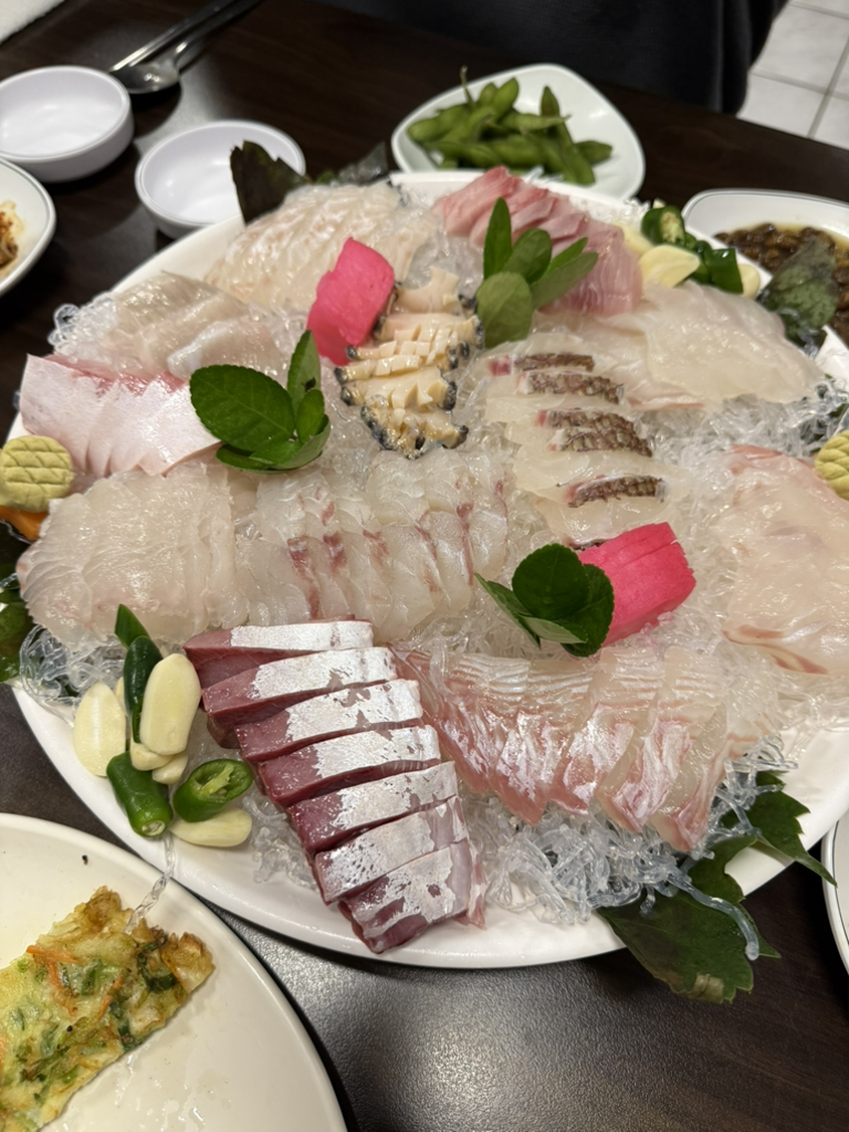 팔도회집 사진 2
