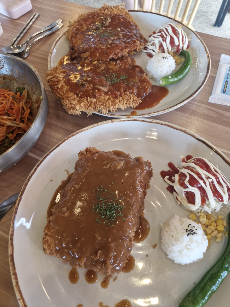 진심왕돈까스 속초청초호점