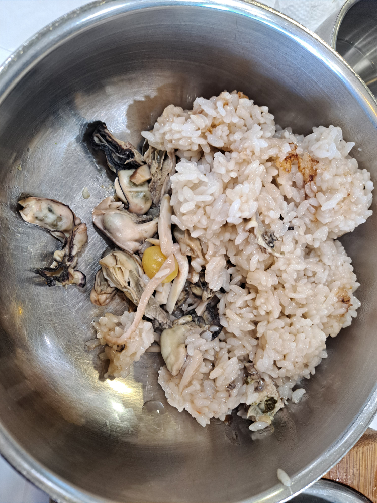 큰마을영양굴밥 4