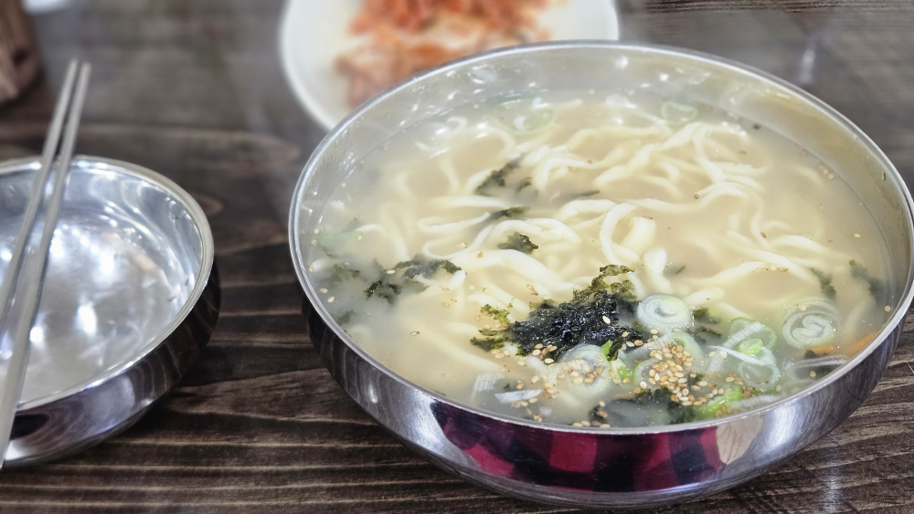 ㈜총각손칼국수 5