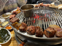 돌담위에흑돼지 사진 6