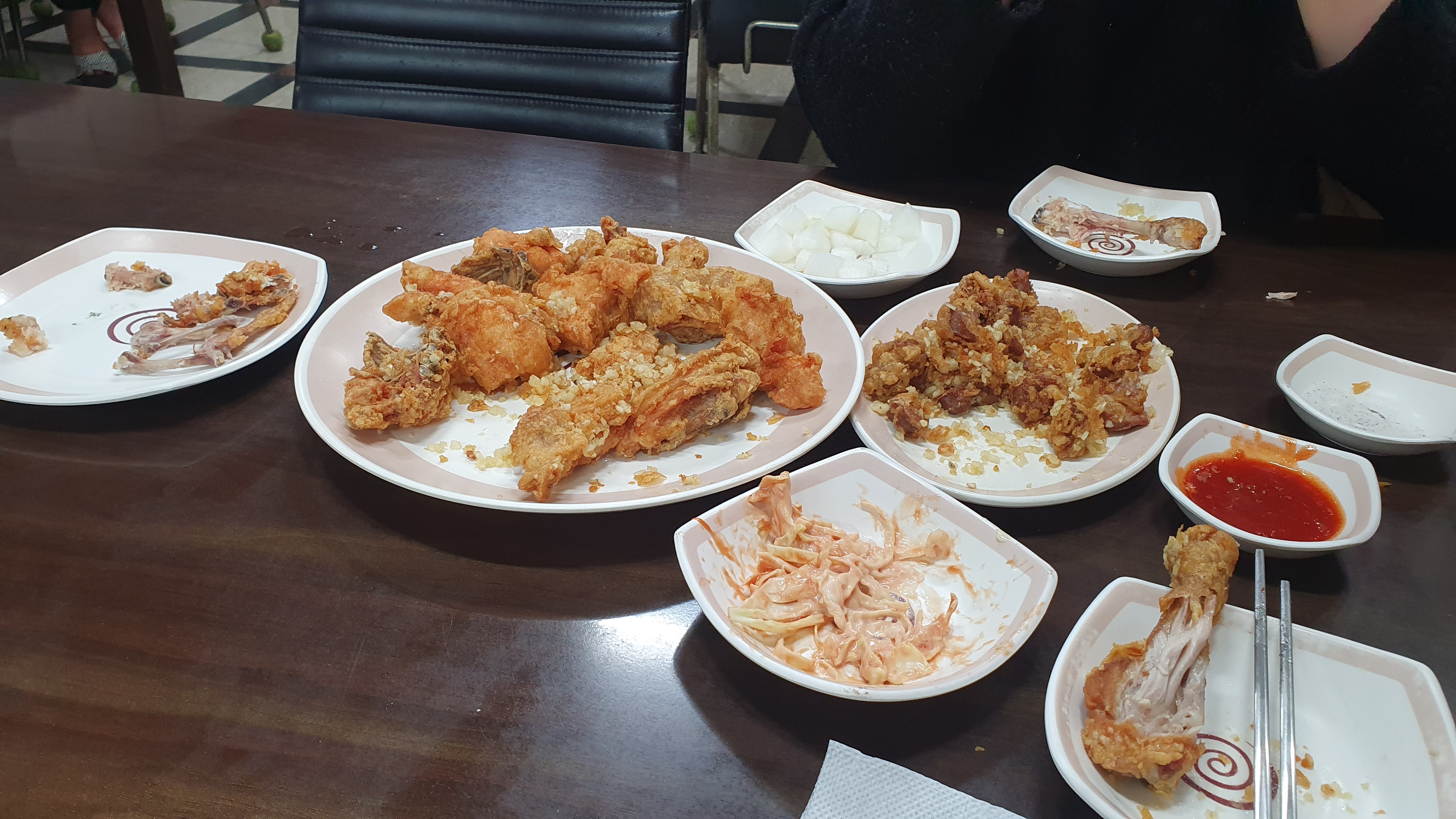 Gyeonghuinetongdak (경희네통닭) 1