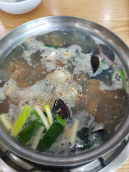 Sonkalguksu (손칼국수) 3