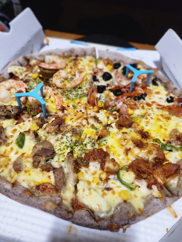 Dominopijasindangjeom (도미노피자신당점) 2