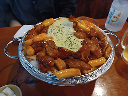 Hullalla chamsutchikin bongcheon1jeom (훌랄라 참숯치킨 봉천1점) 2