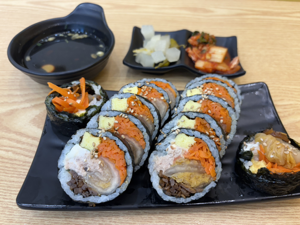 청담김밥 사진 3