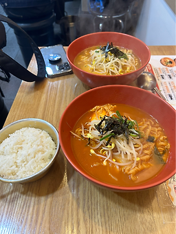 틈새라면 신촌점 사진 4