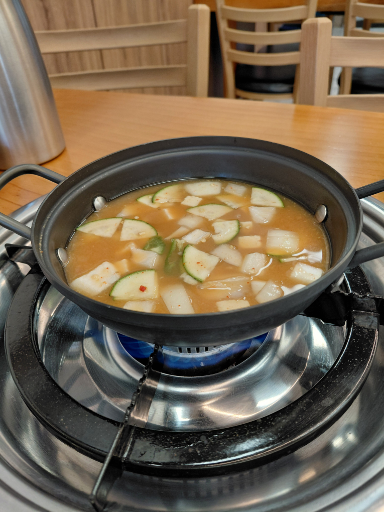 Bangmanbaearirangbossam sinpungyeokjeom (박만배아리랑보쌈 신풍역점) 3