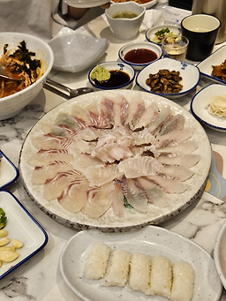 신라횟집 2