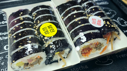 Myeongpumdalin gimbap (명품달인 김밥) 1
