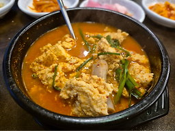 Dolsotsundubu (돌솥순두부) 3
