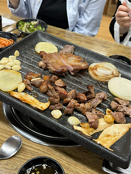 탐관오리 대표 사진
