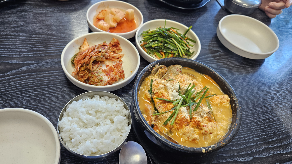 Maetdolsundubu (맷돌순두부) 1