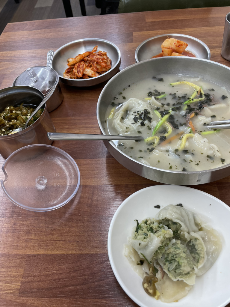 금손칼국수 대표 사진