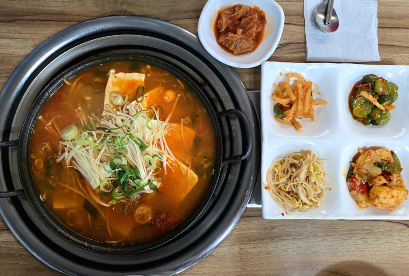 Gamasotjangsudubu (가마솥장수두부) 3