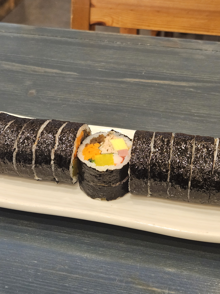 Gobongmingimbap (고봉민김밥) 2