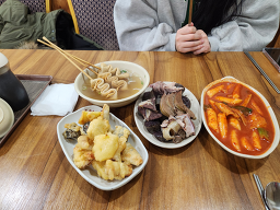 Jjanggubunsik (짱구분식) 1
