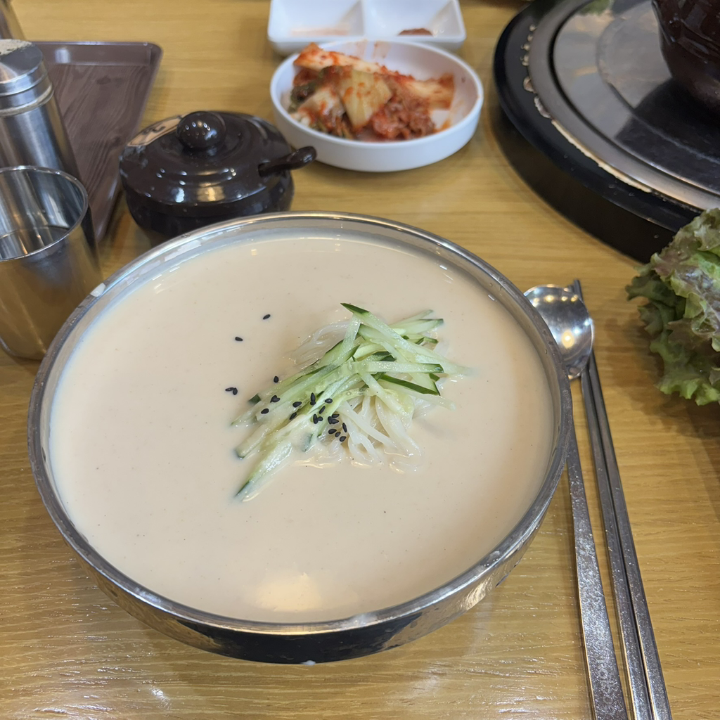 명동칼국수샤브샤브 대표 사진