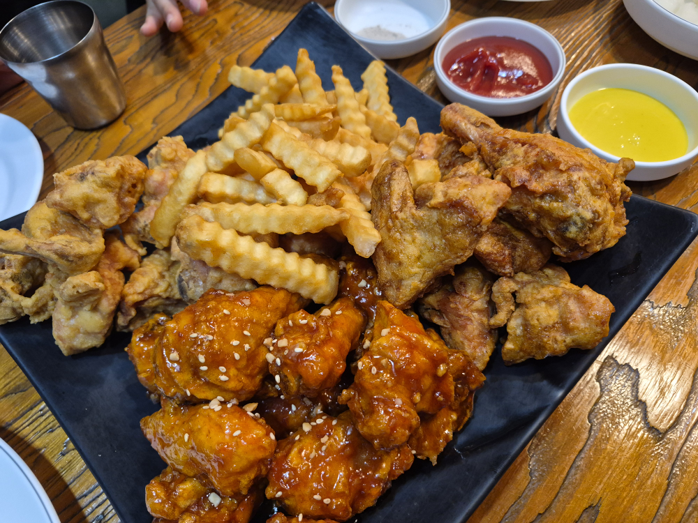 꼬메르치킨 화순점 사진 3