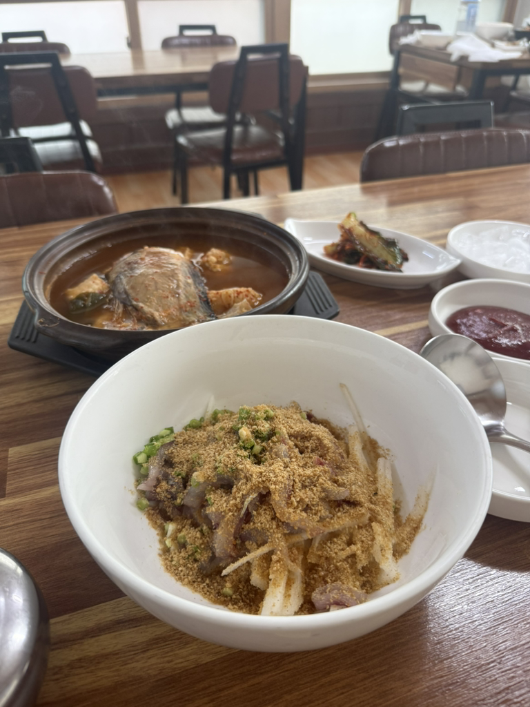 영덕횟집 2