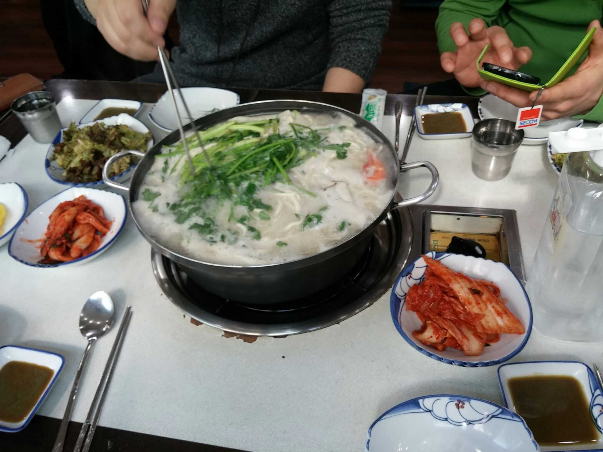 Busanbokhaemulkalguksu (부산복해물칼국수) 3