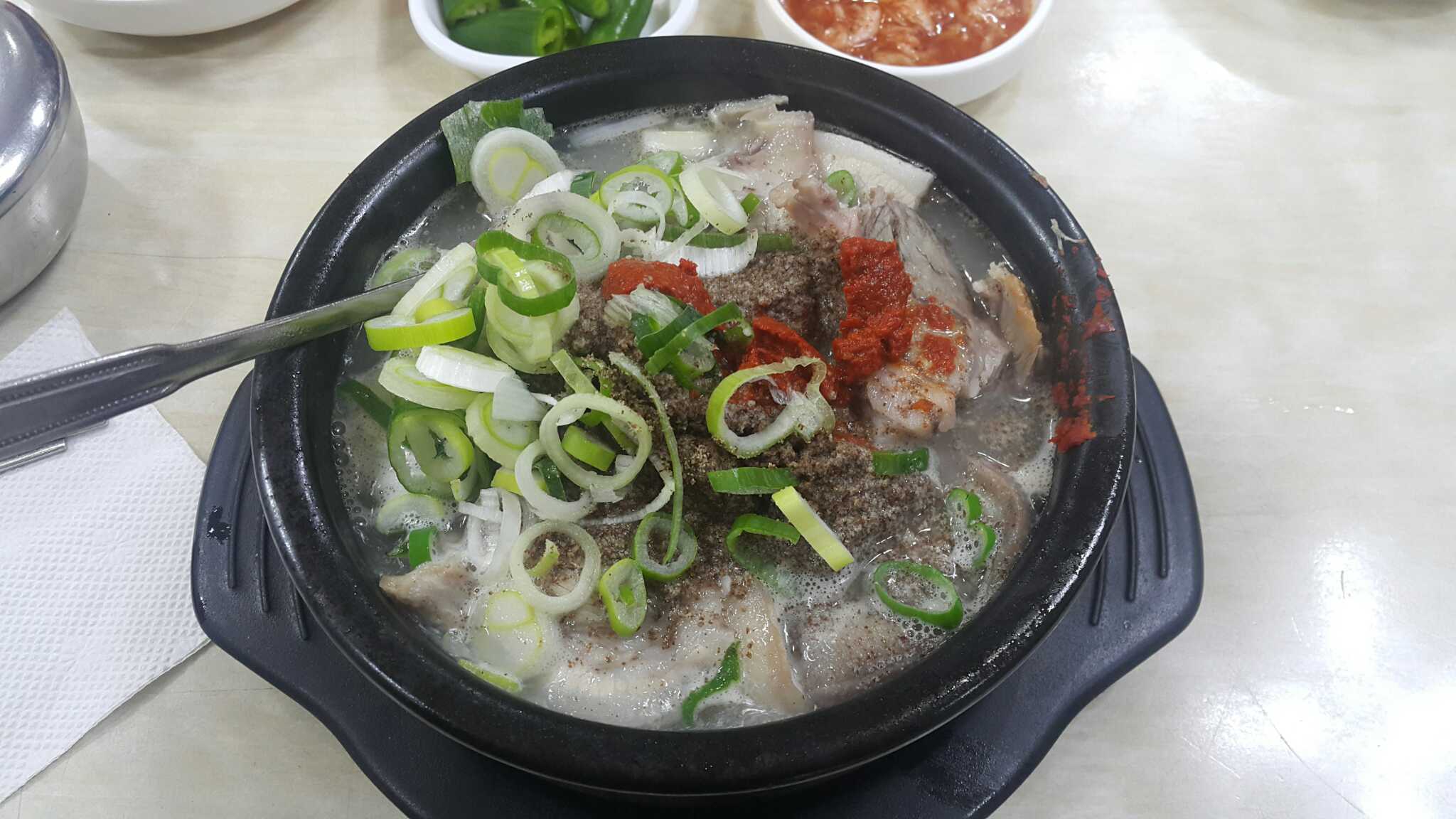 시골아주매순대 4