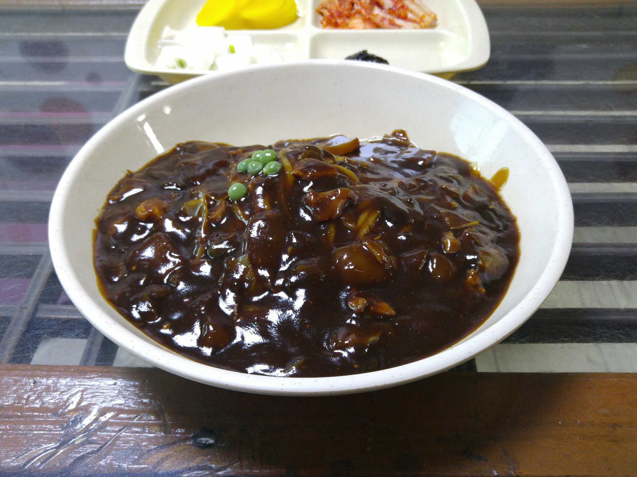 Donggeumseongyennaljjajang (동금성옛날짜장) 1