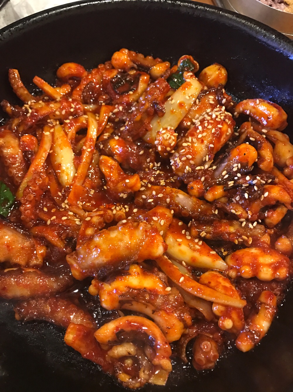 딸부자네불백 가로수길점 사진 4