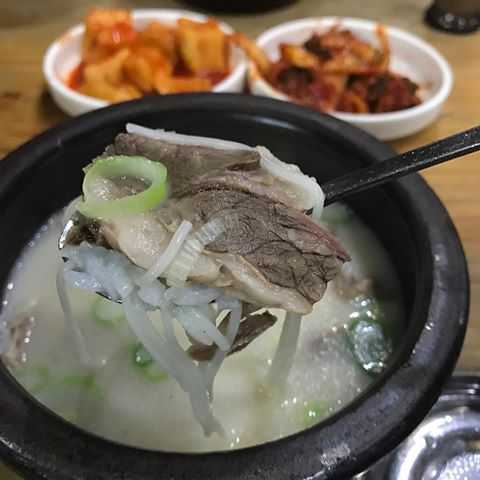 Sinchonseolreongtang (신촌설렁탕) 3