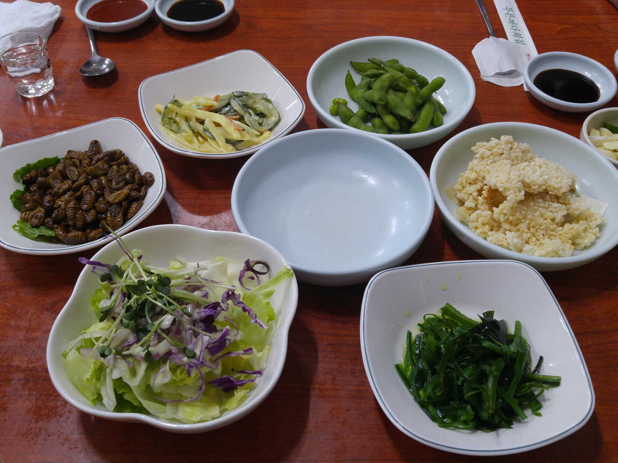 Pureunbadahoetjip (푸른바다횟집) 1