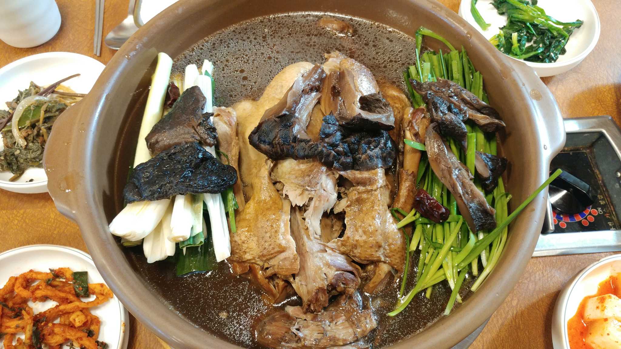Yongdeoksanjang (용덕산장) 2
