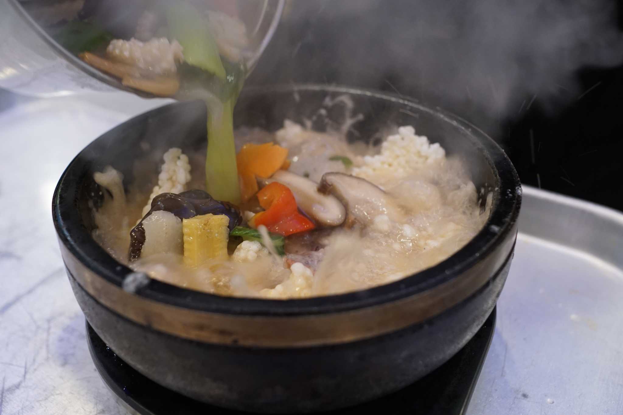 Gimseonhaui dakgalbi (김선하의 닭갈비) 2