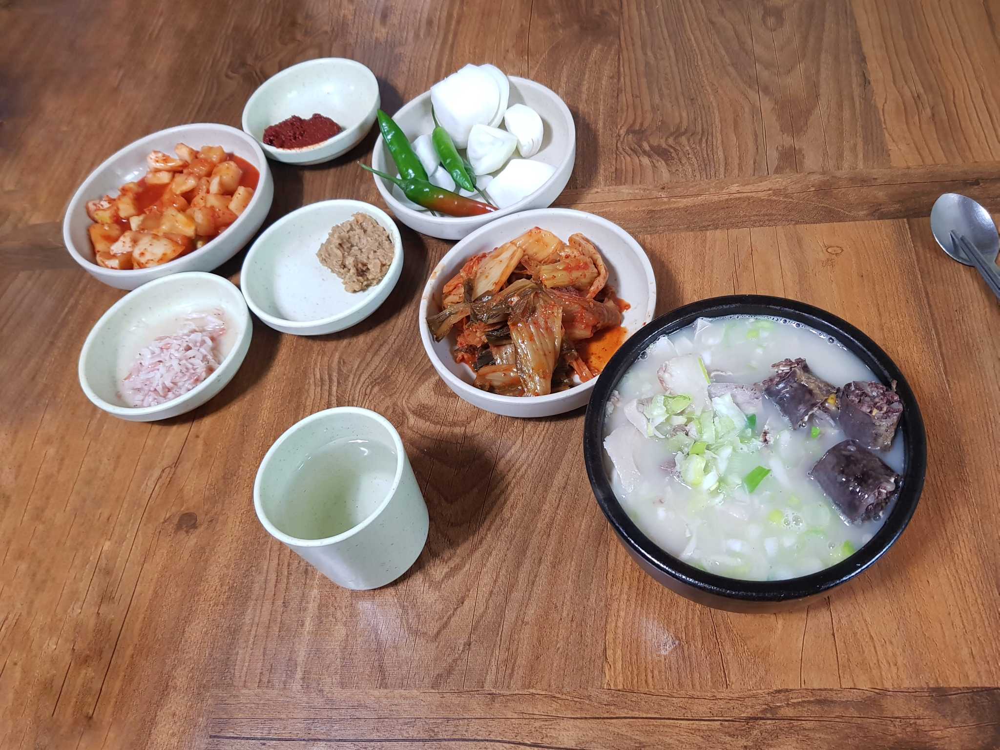 Usijanggukbap (우시장국밥) 2