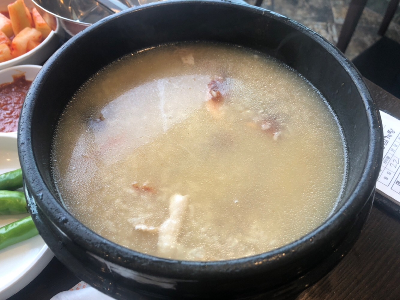 Hangeunhanbangsamgyetang (한근한방삼계탕) 2