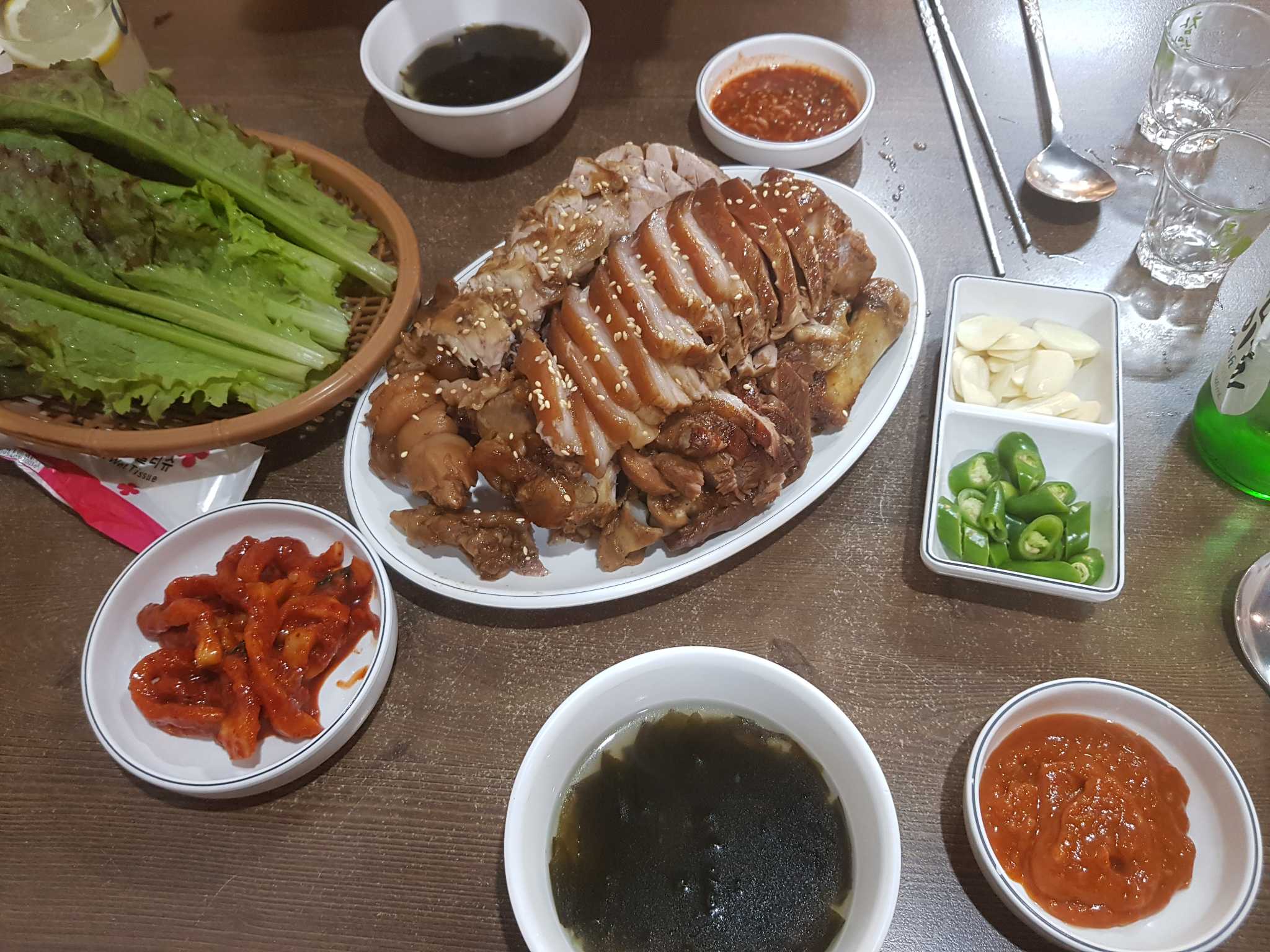 Wonjojangchungwangjokbal (원조장충왕족발) 1