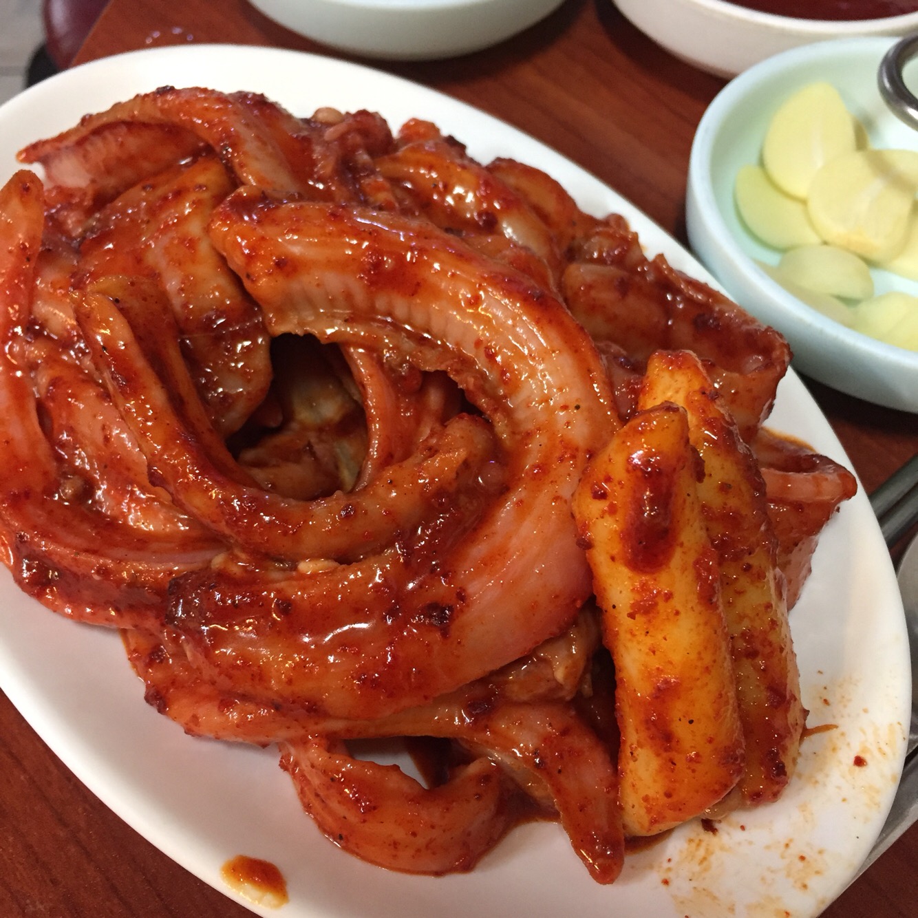 Eongteolne kkomjangeo (엉털네 꼼장어) 2