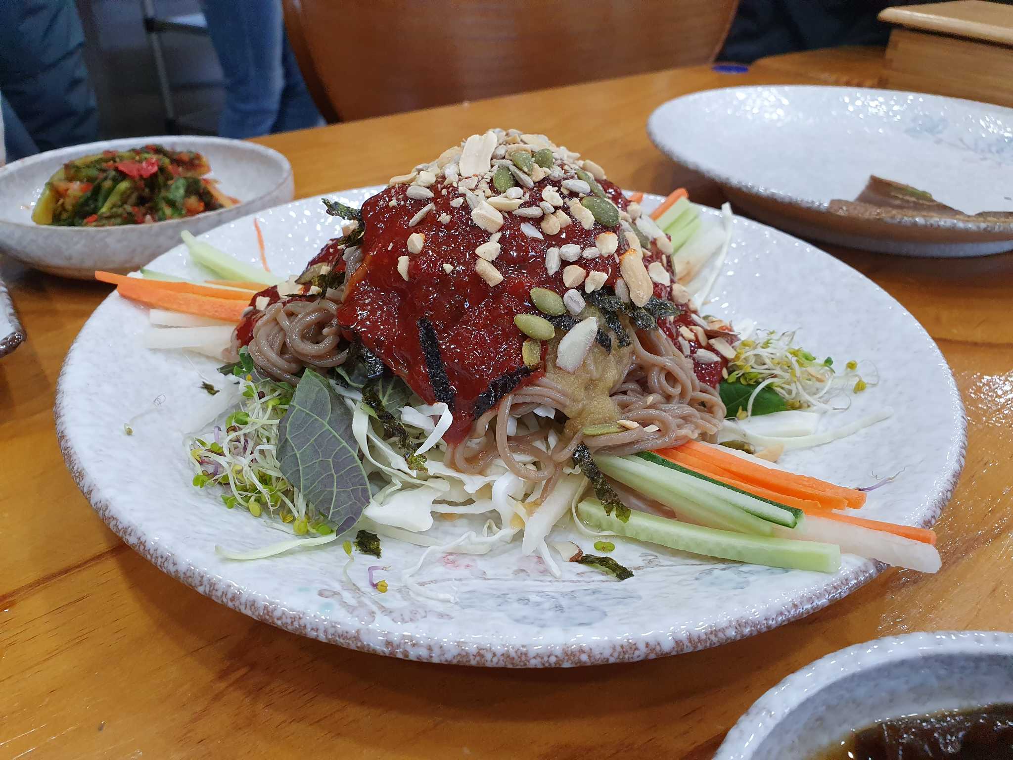 Kkulchamnamu (꿀참나무) 3