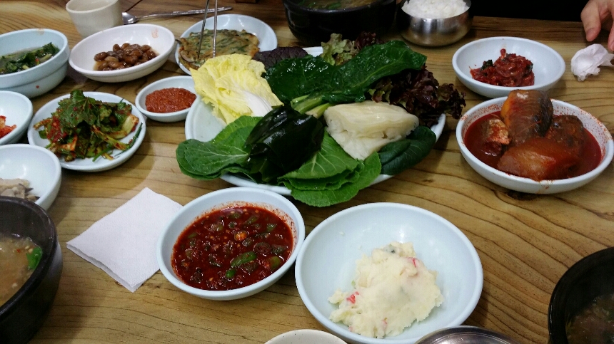 Sigolssambapjip (시골쌈밥집) 2