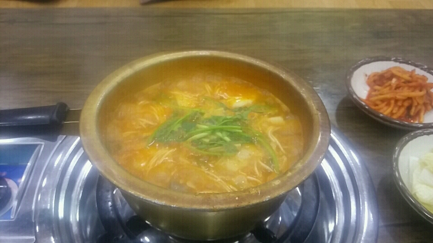 Jeongganeeojukmaeul,seutabeokseu (정가네어죽마을,스타벅스) 3