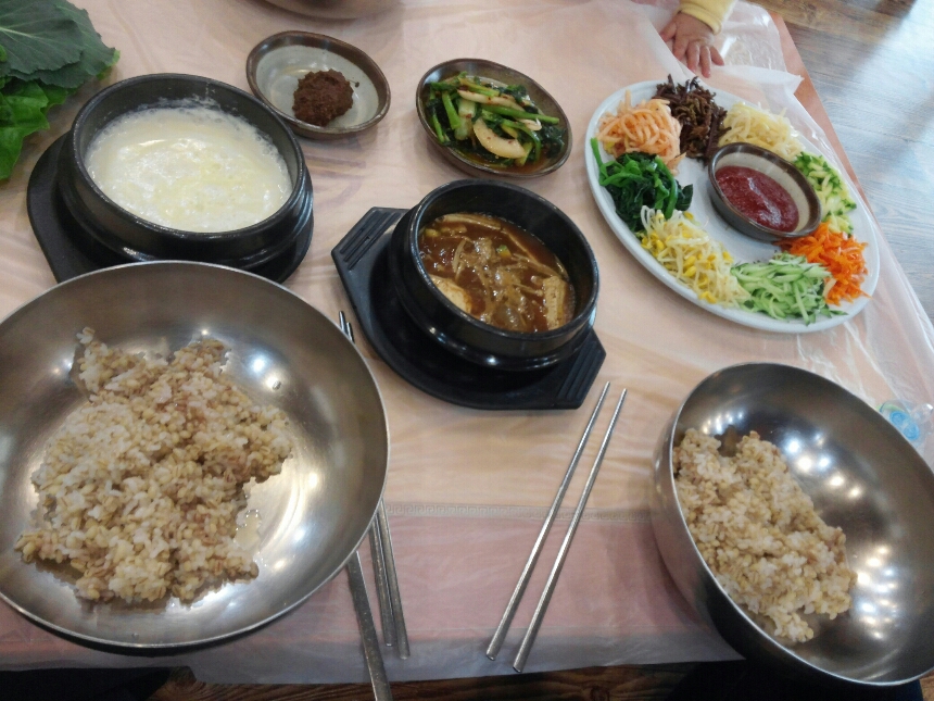 Hyangsugadeun (향수가든) 1