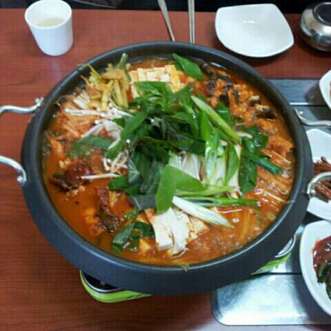 Chamsutjangeochon (참숯장어촌) 1