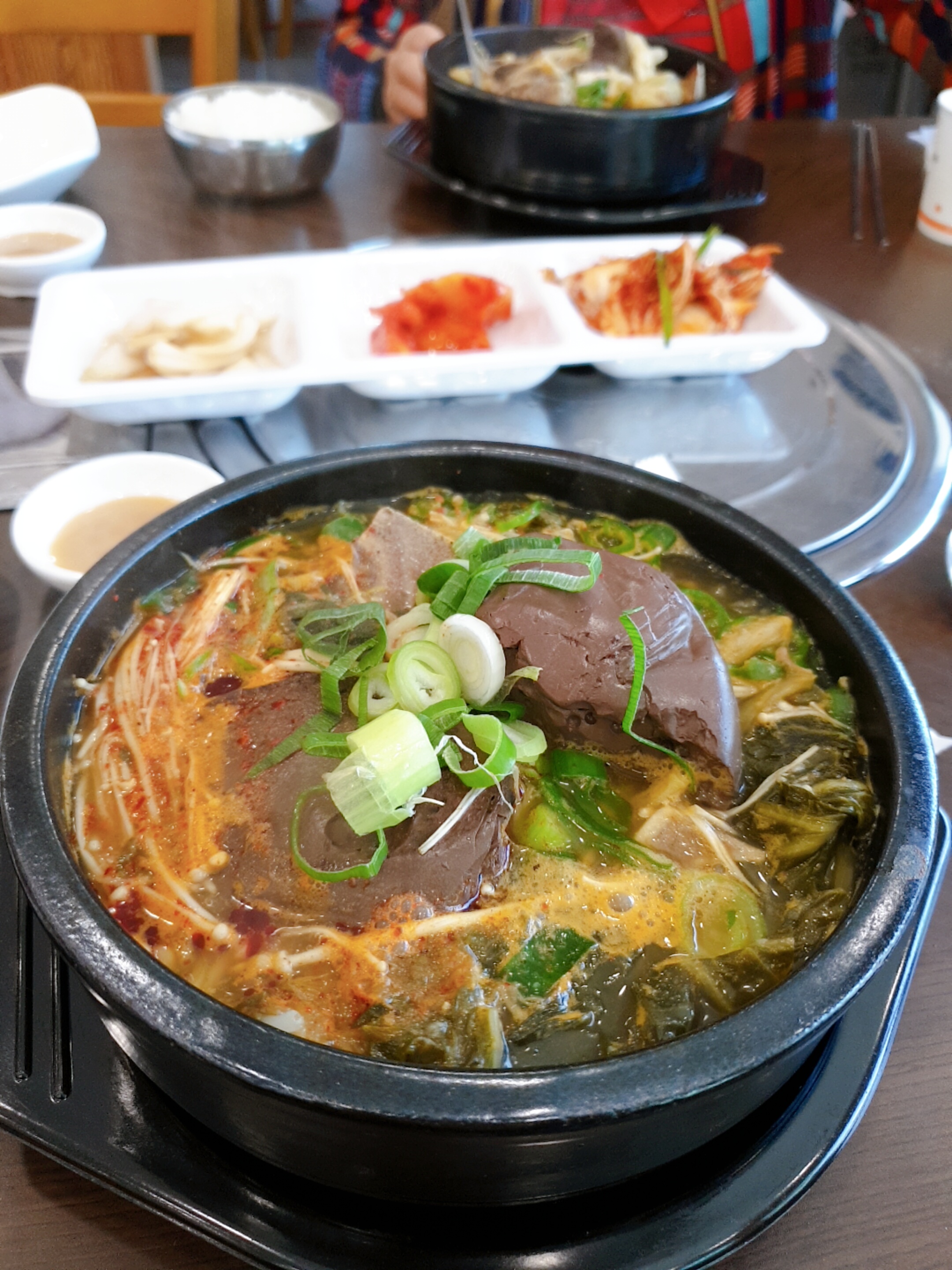 Ppyeokeungamjatang (뼈큰감자탕) 2