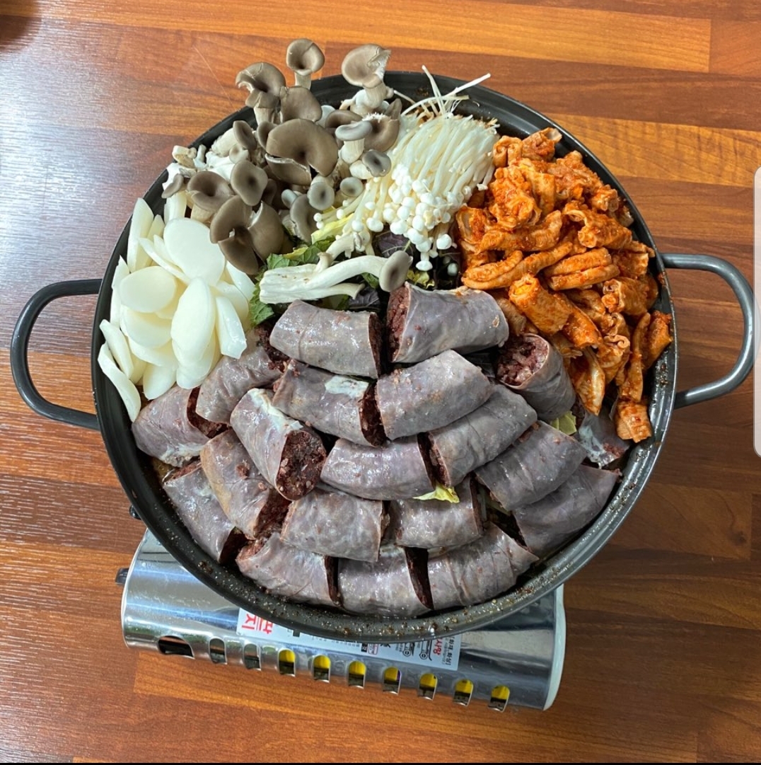 Yongchugolmigungsundae naksan (용추골미궁순대 낙산) 3