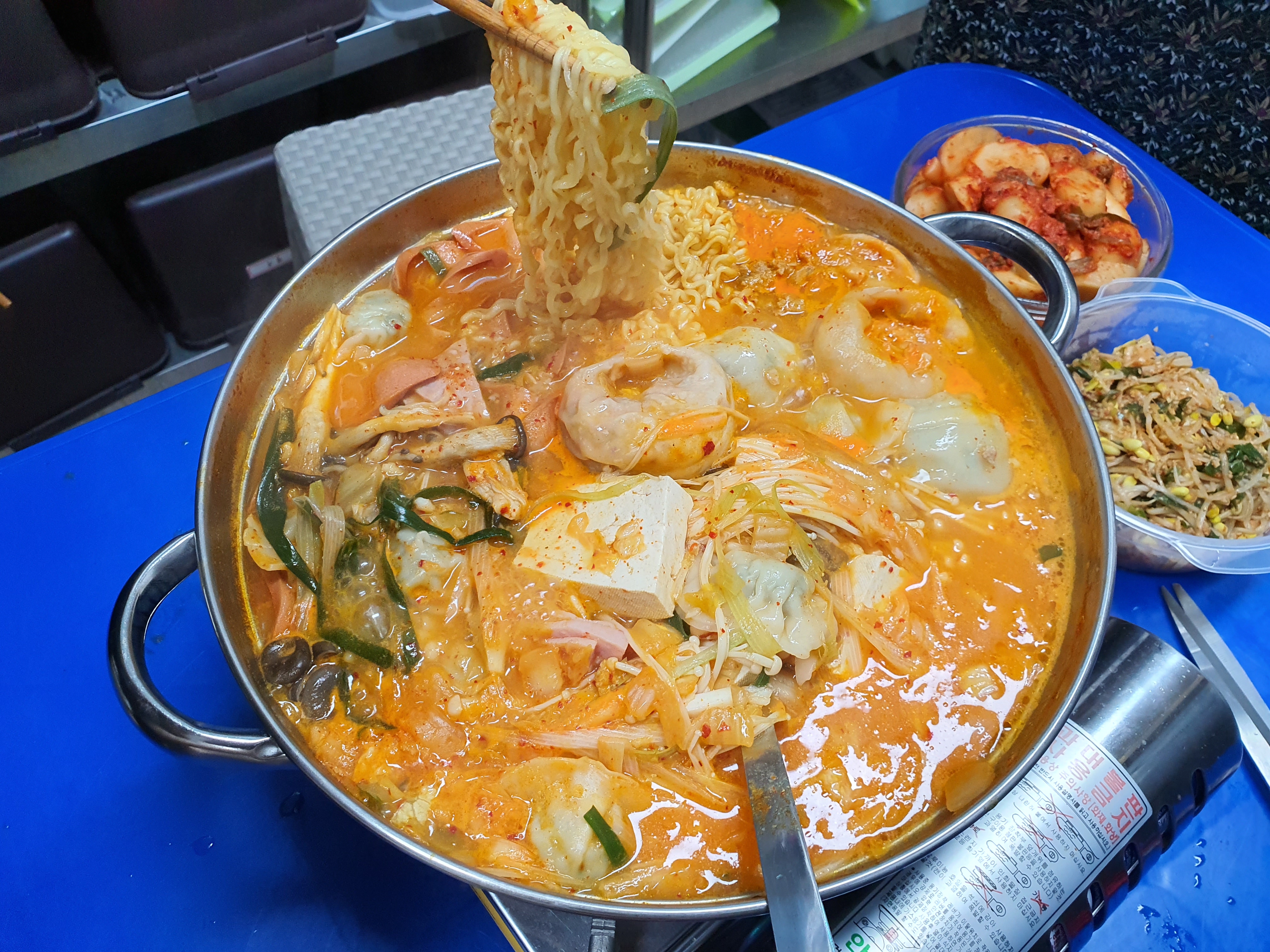 땅스부대찌개 용인동천점 사진 4