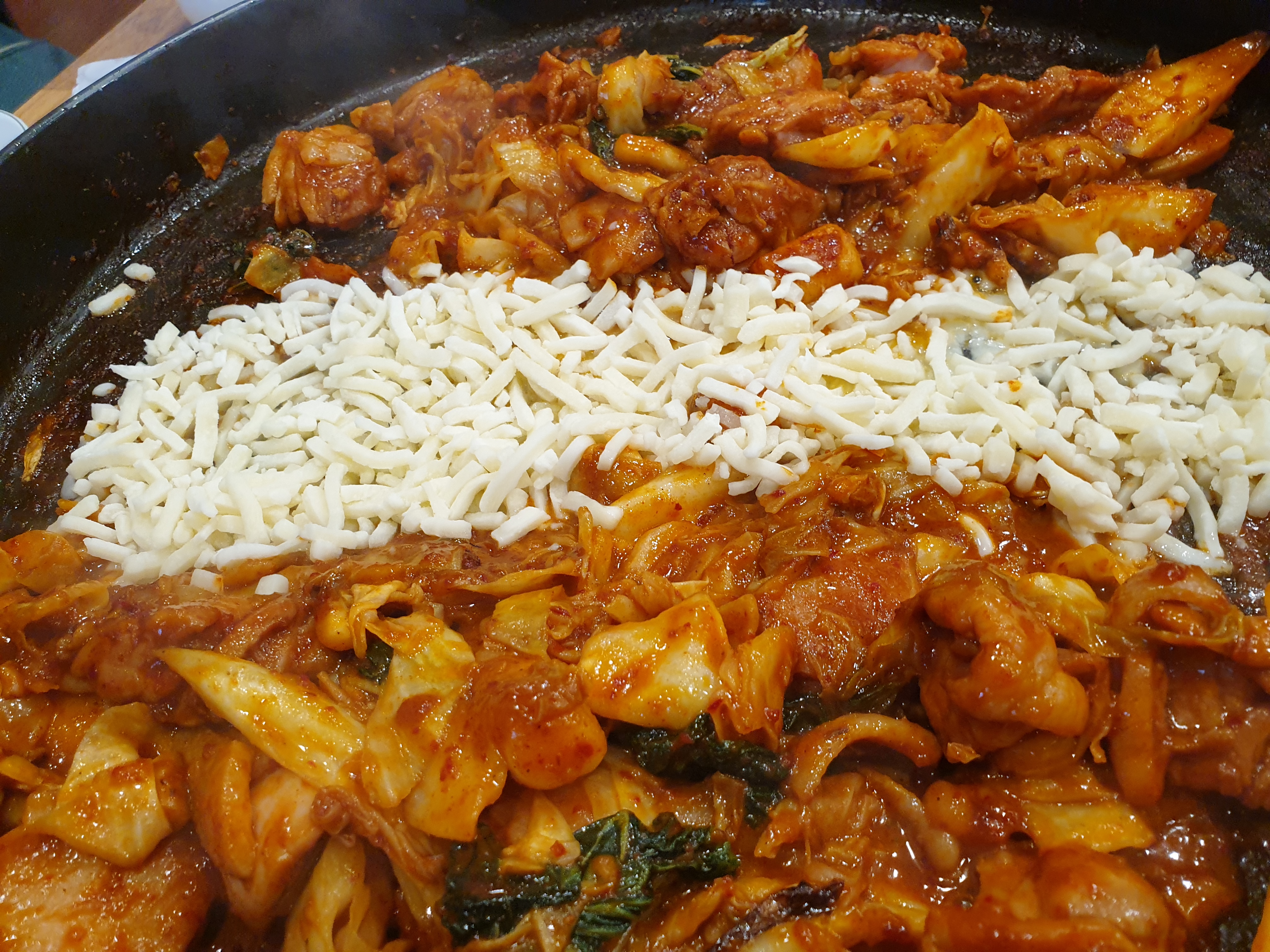 Kkaetipdakgalbi (깻잎닭갈비) 3